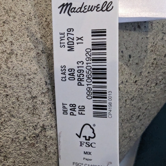 MADEWELL V-Neck Knit Tank Top in Fig Size 1x, new - Picture 15 of 15